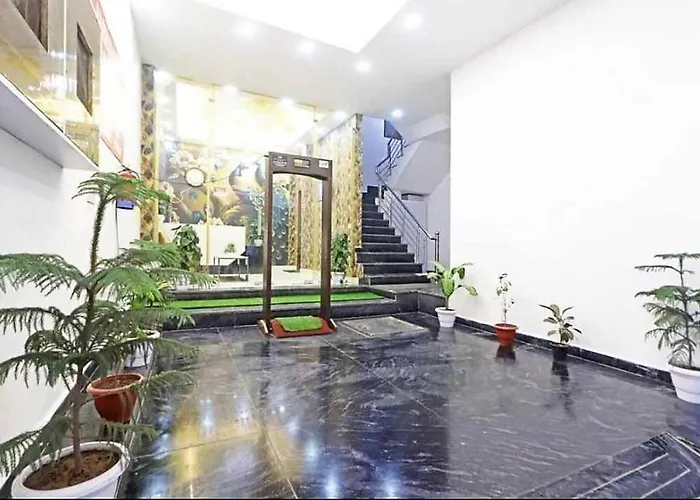 Hotel Vijaydeep Place Near Delhi Airport New Delhi